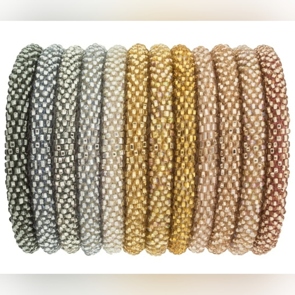 CHIC HAPPENS -Original Roll-On® Bracelets, 7" round, made in Nepal #4 (3 pieces) - Picture 2 of 8